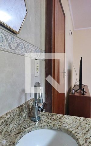Casa à venda com 225m², 4 quartos e 4 vagasBanheiro da Suíte 1