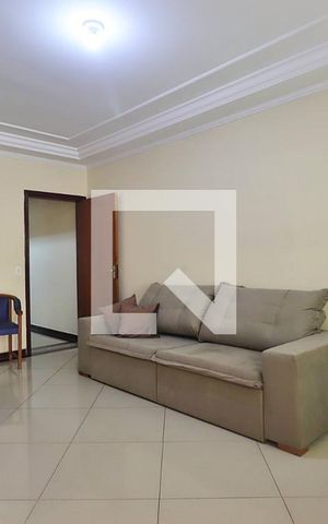 Casa à venda com 225m², 4 quartos e 4 vagasSala