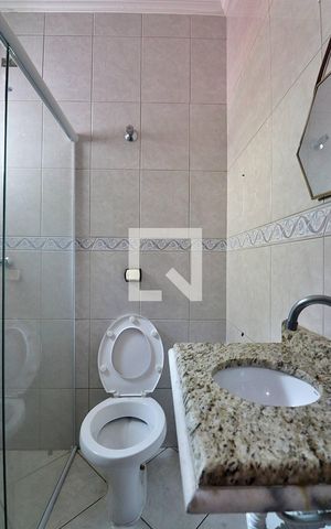 Casa à venda com 225m², 4 quartos e 4 vagasBanheiro da Suíte 1