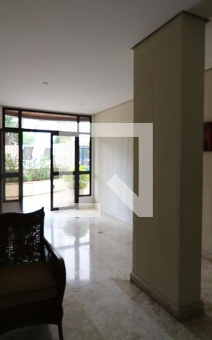 Apartamento à venda com 114m², 4 quartos e 3 vagasHall social