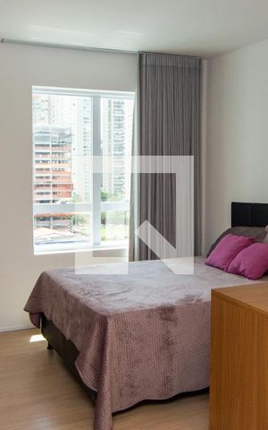Studio à venda com 28m², 1 quarto e 1 vaga Studio à venda com 28m², 1 quarto e 1 vagaStudio