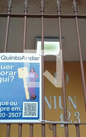 Apartamento à venda com 130m², 3 quartos e sem vaga Apartamento à venda com 130m², 3 quartos e sem vagaPlaquinha na Fachada