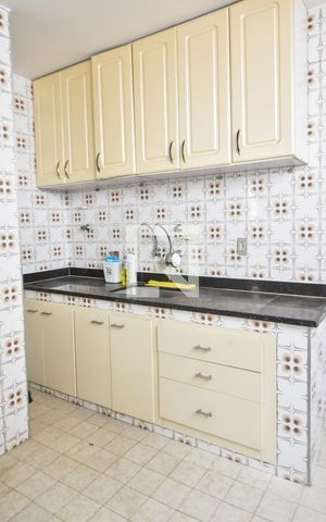 Casa para alugar com 150m², 3 quartos e 2 vagasCozinha 