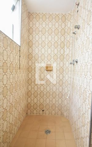 Casa para alugar com 150m², 3 quartos e 2 vagasBanheiro 02