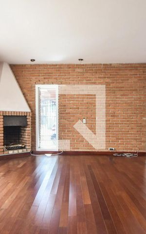 Casa para alugar com 150m², 3 quartos e 2 vagasSala 