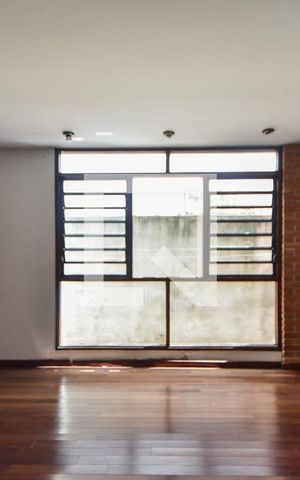 Casa para alugar com 150m², 3 quartos e 2 vagasSala 