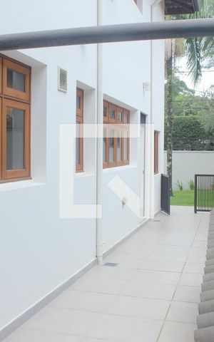 Casa à venda com 350m², 4 quartos e 4 vagasQuintal