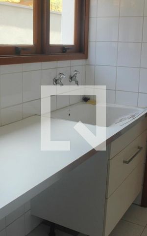 Casa à venda com 350m², 4 quartos e 4 vagasÁrea de Serviço
