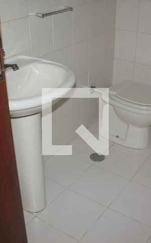 Casa à venda com 350m², 4 quartos e 4 vagasLavabo