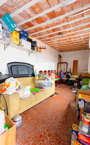 Casa à venda com 212m², 3 quartos e 2 vagas Casa à venda com 212m², 3 quartos e 2 vagasDeposito