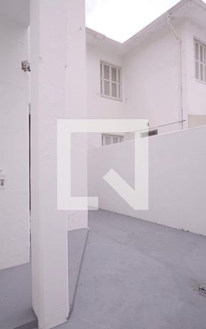 Casa para alugar com 140m², 3 quartos e 1 vaga Casa para alugar com 140m², 3 quartos e 1 vagaÁrea de Serviço