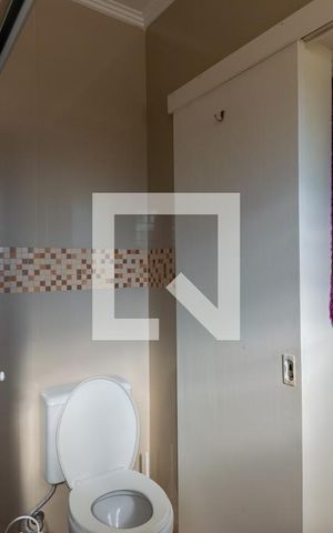 Casa à venda com 170m², 3 quartos e 7 vagas Casa à venda com 170m², 3 quartos e 7 vagasSuíte - Banheiro