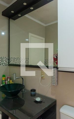 Casa à venda com 170m², 3 quartos e 7 vagas Casa à venda com 170m², 3 quartos e 7 vagasBanheiro 2
