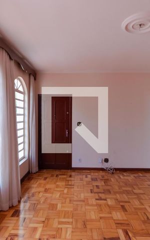 Casa à venda com 137m², 2 quartos e 2 vagas Casa à venda com 137m², 2 quartos e 2 vagasSalas