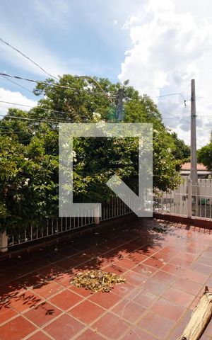 Casa à venda com 137m², 2 quartos e 2 vagas Casa à venda com 137m², 2 quartos e 2 vagasQuintal