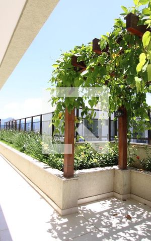Apartamento à venda com 40m², 1 quarto e 1 vagaÁrea comum