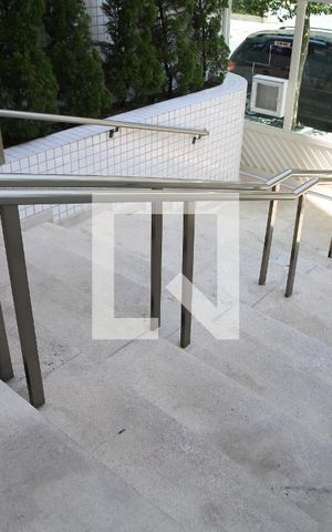 Apartamento para alugar com 60m², 1 quarto e 1 vagaEscadas