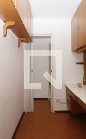 Apartamento à venda com 96m², 4 quartos e 1 vagaEscritório