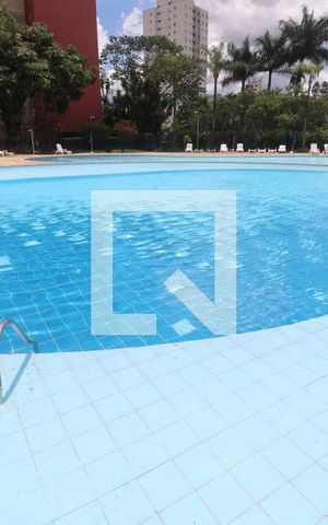 Apartamento à venda com 96m², 4 quartos e 1 vagaÁrea comum - Piscina
