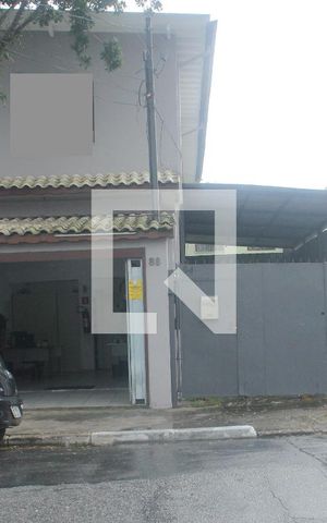 Casa para alugar com 40m², 1 quarto e 1 vagaFachada