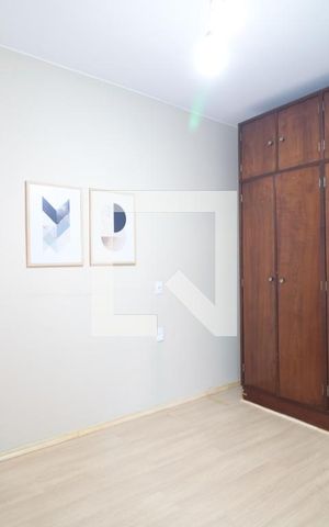 Apartamento para alugar com 90m², 2 quartos e sem vagaQuarto