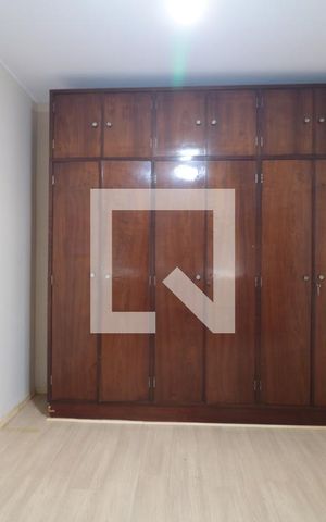Apartamento para alugar com 90m², 2 quartos e sem vagaQuarto