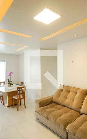 Apartamento à venda com 100m², 3 quartos e 2 vagas Apartamento à venda com 100m², 3 quartos e 2 vagasSala