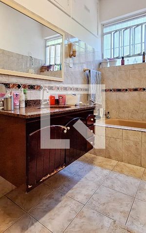 Apartamento à venda com 142m², 3 quartos e sem vaga Apartamento à venda com 142m², 3 quartos e sem vagaBanheiro Social