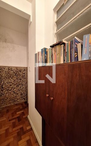 Apartamento à venda com 142m², 3 quartos e sem vaga Apartamento à venda com 142m², 3 quartos e sem vagaEscritório