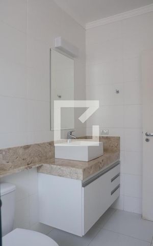 Casa de condomínio à venda com 175m², 3 quartos e 2 vagasBanheiro