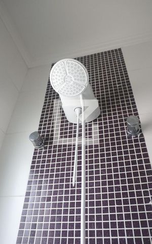 Casa de condomínio à venda com 175m², 3 quartos e 2 vagasBanheiro