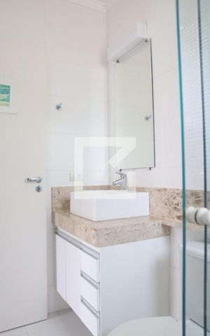 Casa de condomínio à venda com 175m², 3 quartos e 2 vagasBanheiro