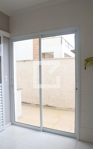 Casa de condomínio à venda com 175m², 3 quartos e 2 vagasÁrea de Serviço