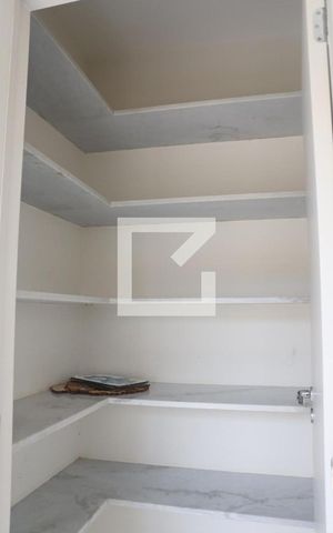Casa de condomínio à venda com 175m², 3 quartos e 2 vagasDispensa