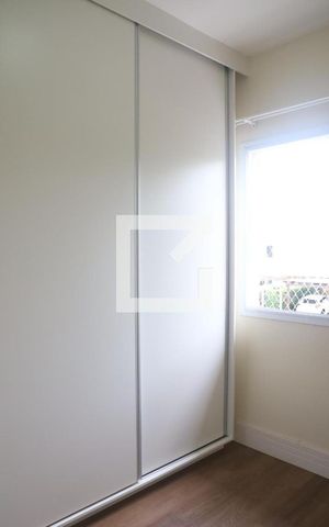 Casa de condomínio à venda com 175m², 3 quartos e 2 vagasQuarto