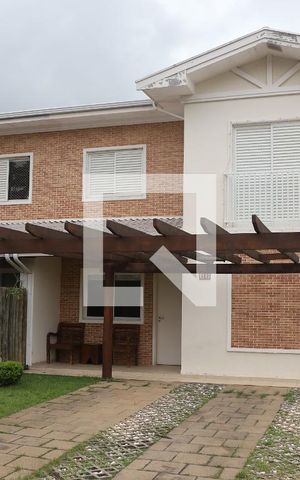 Casa de condomínio à venda com 175m², 3 quartos e 2 vagasFachada