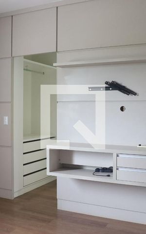 Casa de condomínio à venda com 175m², 3 quartos e 2 vagasQuarto Suíte