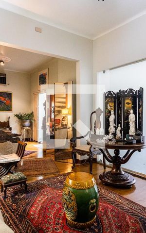 Casa à venda com 440m², 5 quartos e 2 vagasSala
