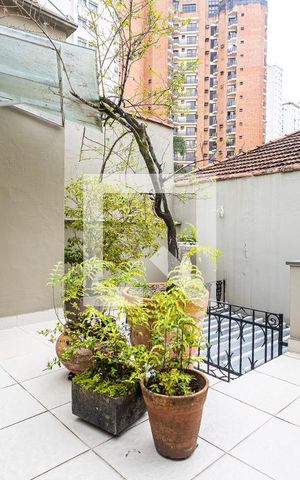 Casa à venda com 440m², 5 quartos e 2 vagasTerraço