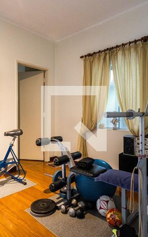 Casa à venda com 440m², 5 quartos e 2 vagasQuarto 3