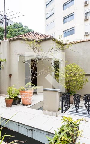Casa à venda com 440m², 5 quartos e 2 vagasTerraço