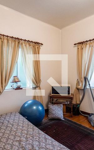 Casa à venda com 440m², 5 quartos e 2 vagasQuarto 2