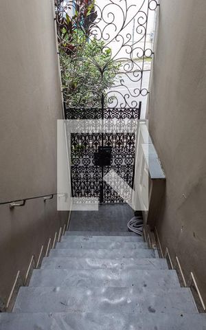 Casa à venda com 440m², 5 quartos e 2 vagasEntrada 1