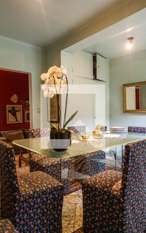 Casa à venda com 440m², 5 quartos e 2 vagasSala de Jantar