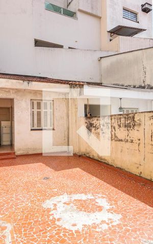 Casa à venda com 132m², 2 quartos e 1 vagaÁrea de Serviço - Quintal
