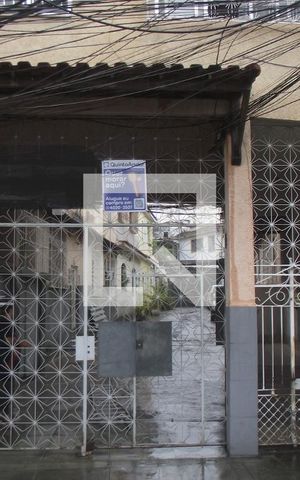 Casa à venda com 95m², 2 quartos e sem vagaFachada 