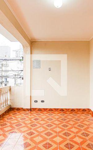 Casa à venda com 231m², 3 quartos e 2 vagas Casa à venda com 231m², 3 quartos e 2 vagasSacada