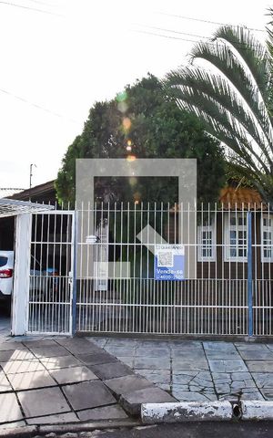 Casa à venda com 130m², 3 quartos e 3 vagas Casa à venda com 130m², 3 quartos e 3 vagasFachada da Casa