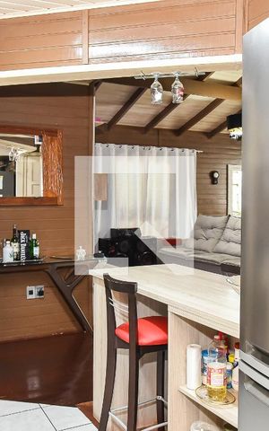 Casa à venda com 130m², 3 quartos e 3 vagas Casa à venda com 130m², 3 quartos e 3 vagasCozinha