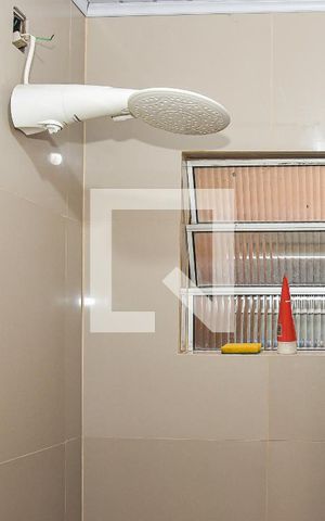 Casa à venda com 130m², 3 quartos e 3 vagas Casa à venda com 130m², 3 quartos e 3 vagasBanheiro 2